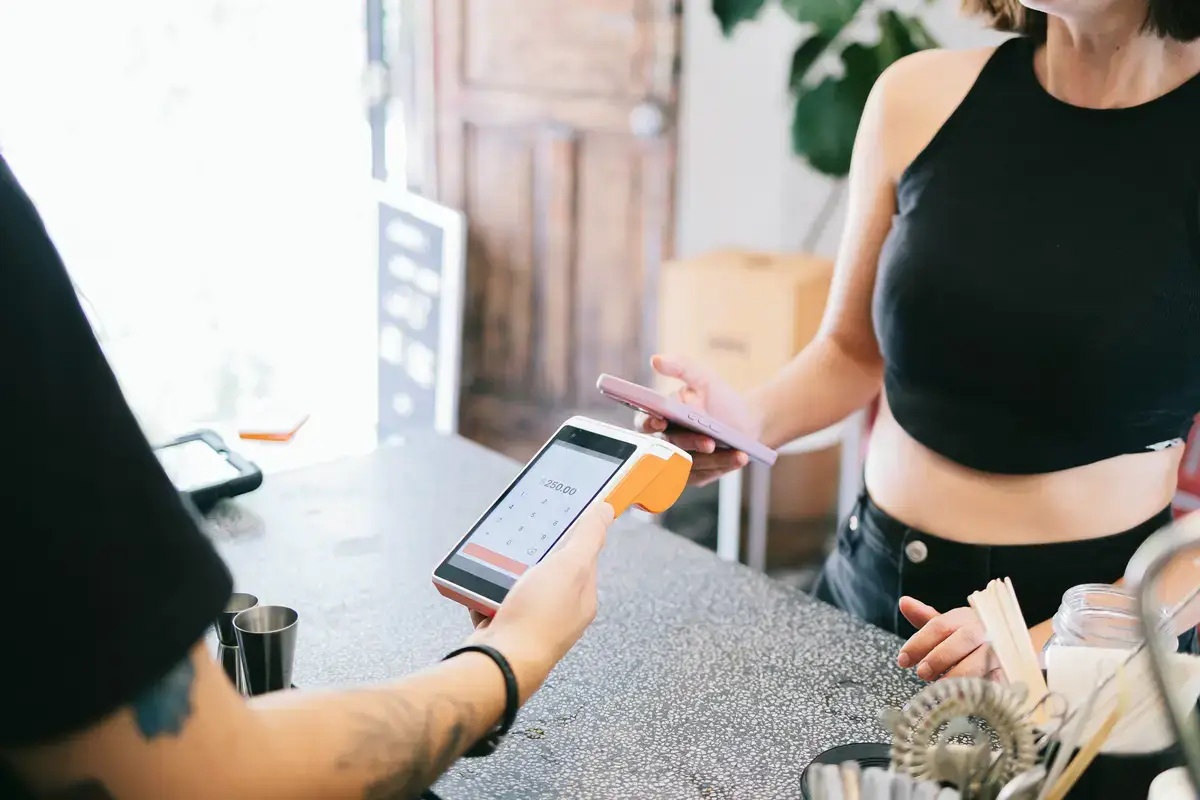 Frais TPE traiteur : calcul et solution adaptée