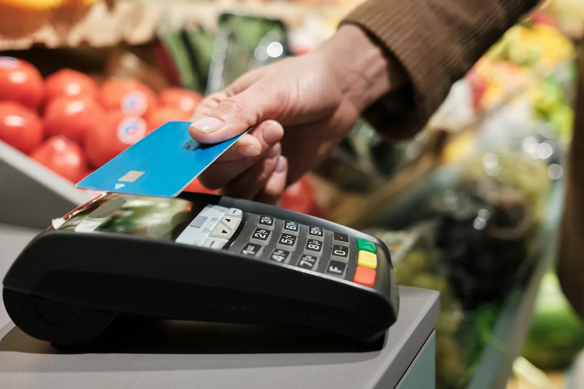 Frais Visa ou Mastercard commerçant : la différence